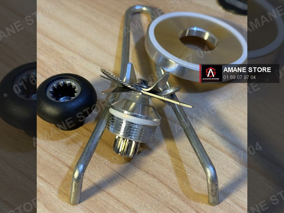 Kit complet de réparation Silver Crest 2 L : lame inox dentelée sur son support, cerceau avec joint, tête de champignon et outil de démontage