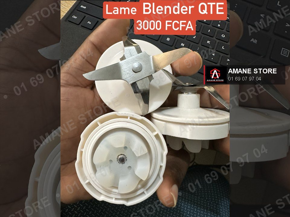 Lame blanche pour blender Binatone et QTE, vue de dessus et de dessous